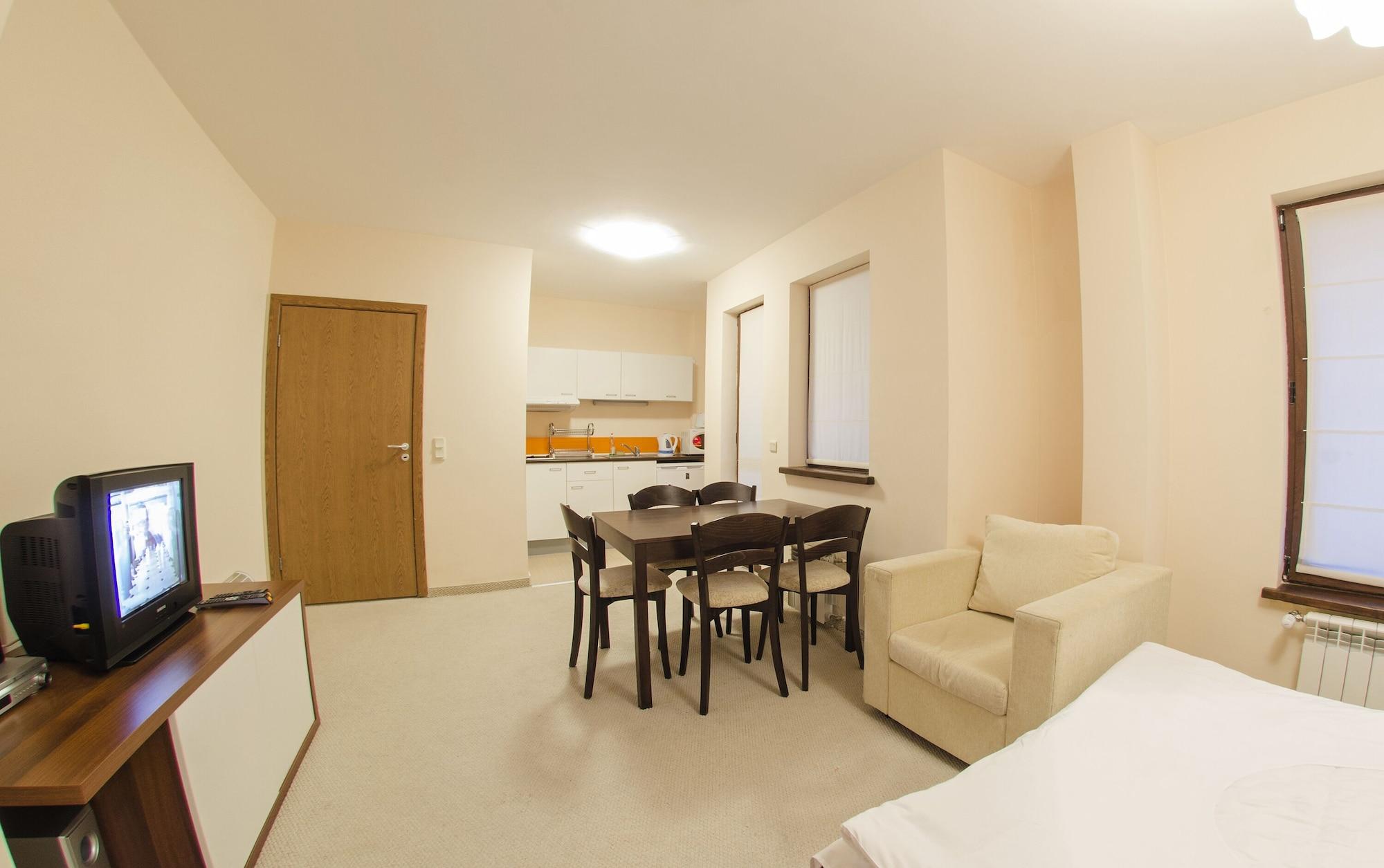 Green Life Family Apartments بامبوروفو المظهر الخارجي الصورة