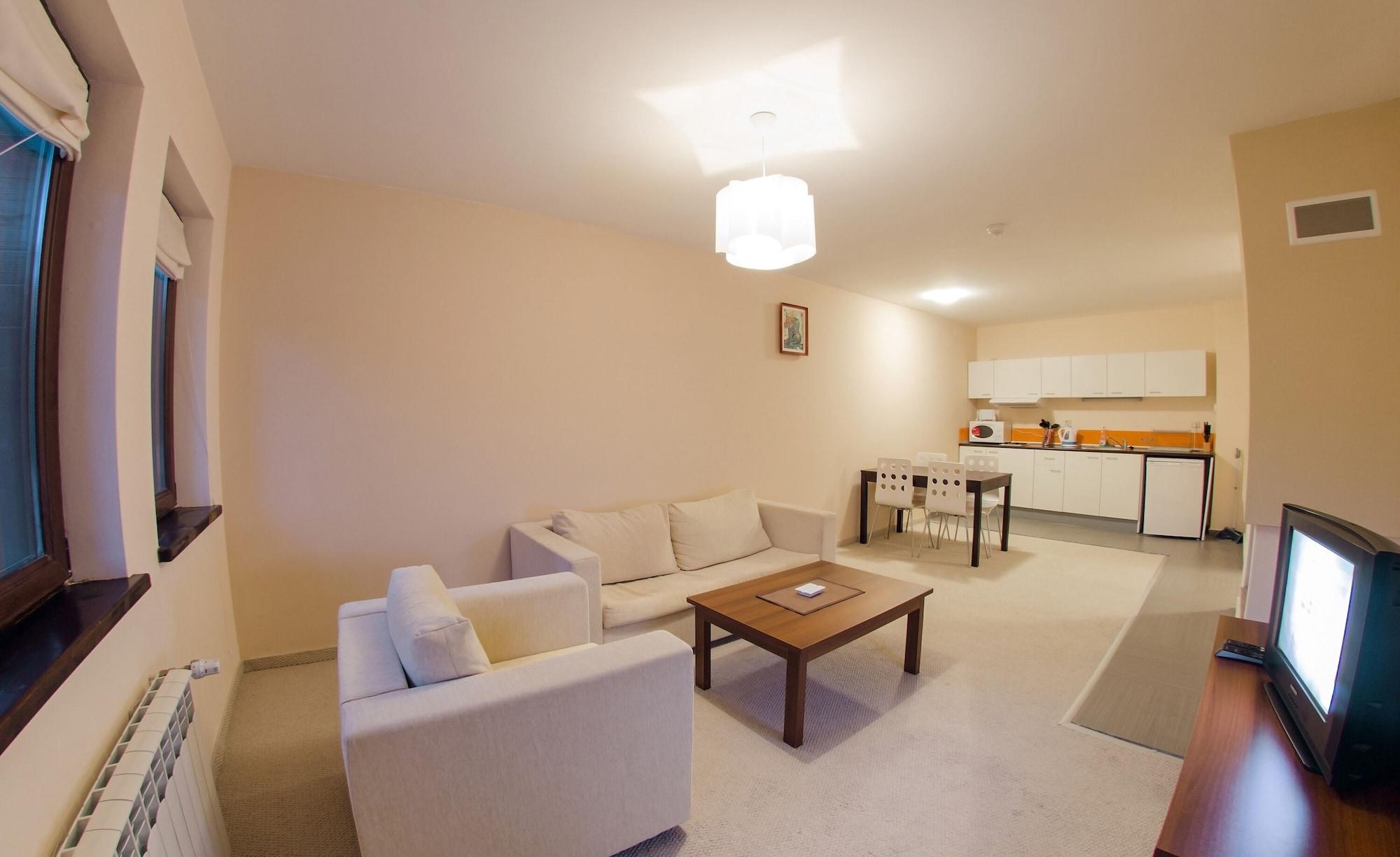 Green Life Family Apartments بامبوروفو المظهر الخارجي الصورة