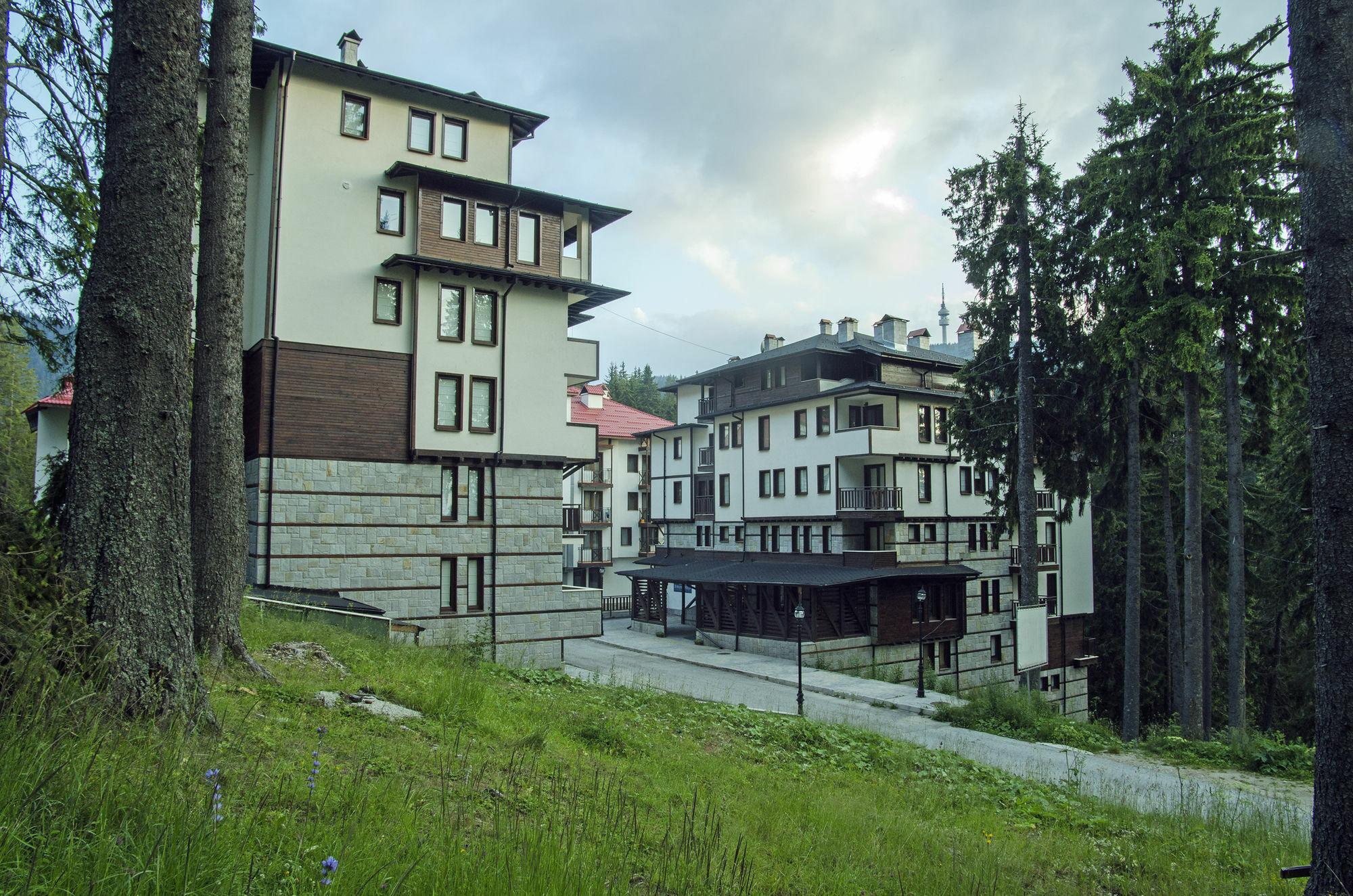 Green Life Family Apartments بامبوروفو المظهر الخارجي الصورة